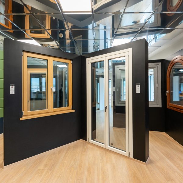 Showroom 10