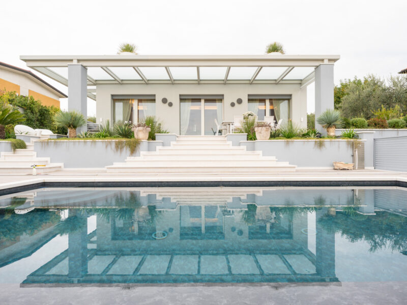 Villa a Padenghe sul Garda - Serramenti Minimal R