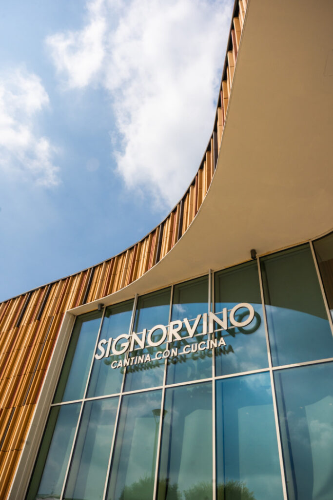 Centro Commericale a Curno - Facciate continue